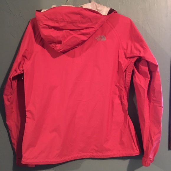 North Face rain jacket - Picture 3 of 3